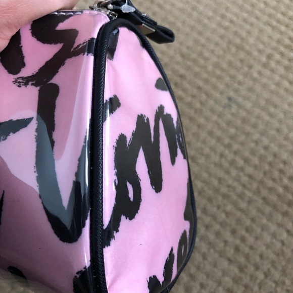 NEW! Victoria Secret Cosmetic Bag - Picture 5 of 6